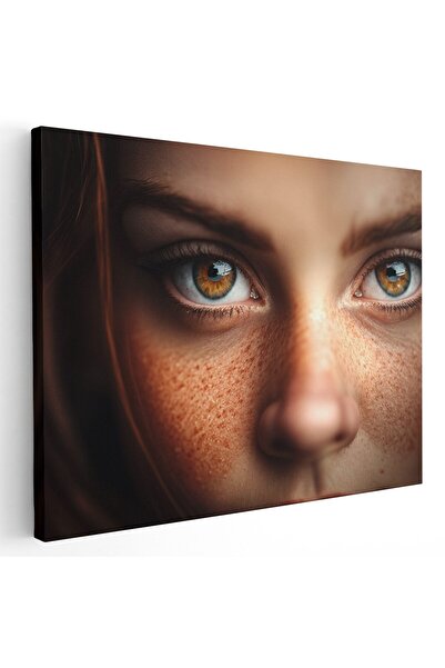 Tablou Canvas portret femeie cu pistrui, maro, crem, cod 1237