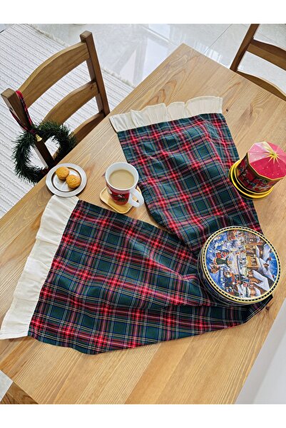 White Alamode Green Plaid/Scottish Patterned Ruffled 40X140 Runner