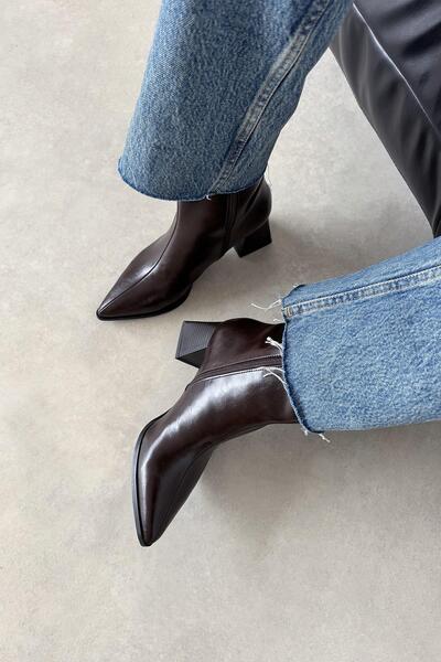 STRASWANS Liston Kadın Topuklu Kırışık Deri Bot Kahve