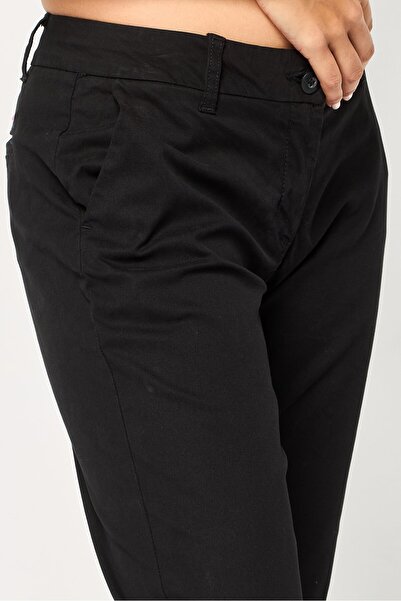 Napapijri Women Slim Fit Solid Chino Pants, Black