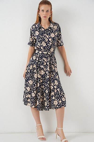 Hiccup BDART A Крій та сорочка з коміром з принтом, сукня середньої довжини