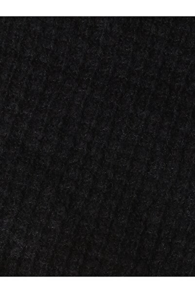 Colin's Men's Black Scarf