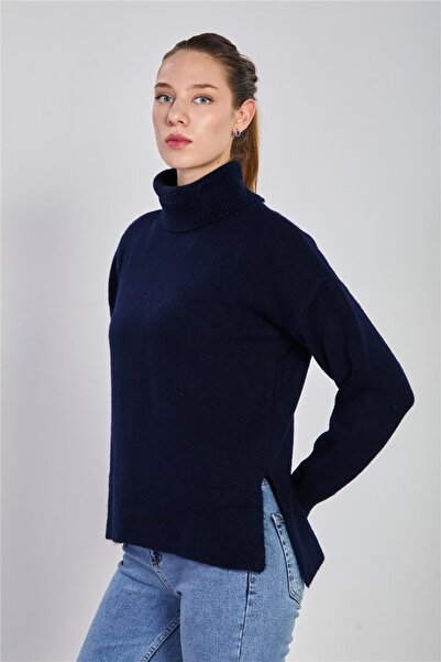 BARRELS AND OIL سترة تريكو نسائية بياقة عالية وفتحة جانبية - أزرق داكن