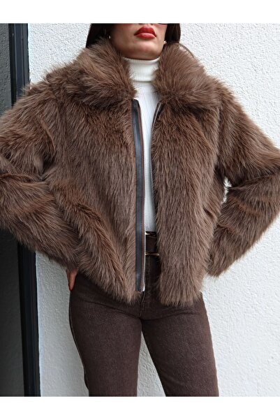 ESRAHELVACI Zipper Detail Imported Fur