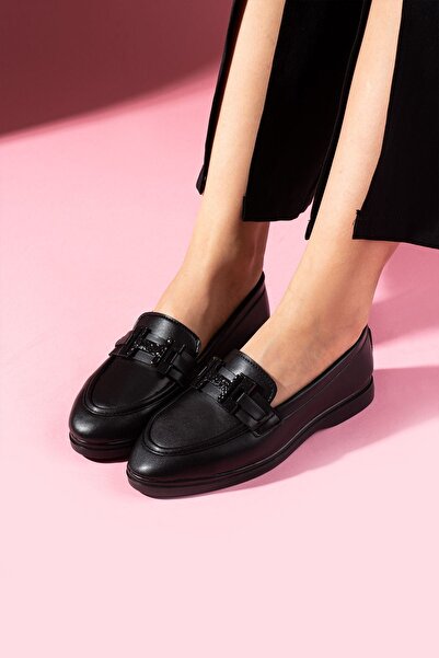 FUGA MODA حذاء هيركون لوفر بابيت كاجوال بإبزيم جلدي أسود