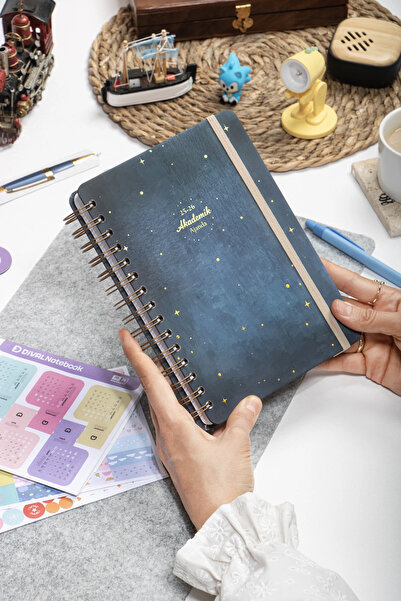 DİVAL 2025-2026 А5 Академичен дневник със спирална подвързия и твърда корица, 16 месеца - Звездно небе