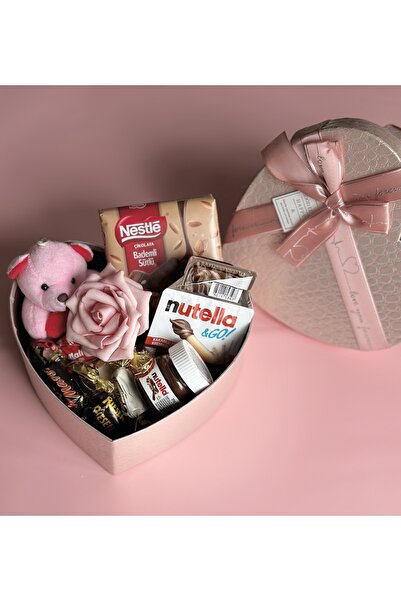 marimari Sevgiliye,Arkadaşa,Anneye Hediye Kalp Kutuda İthal Çikolatalı Ayicik...