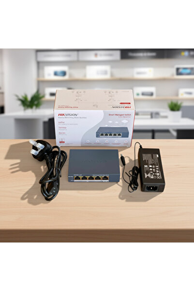 Hikvision switch 4 port poe gigabit / DS-3E1505P-EI/M سويتش نقل بمدى طويل يصل إلى 300 متر