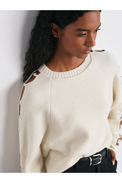 Dilvin 10810 Yün Karışımlı Aksesuar Detaylı Triko Kazak-Ekru