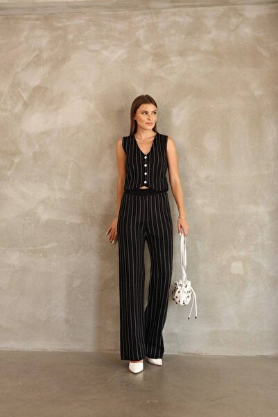 bi Basic بدلة تريكو نسائية مخططة