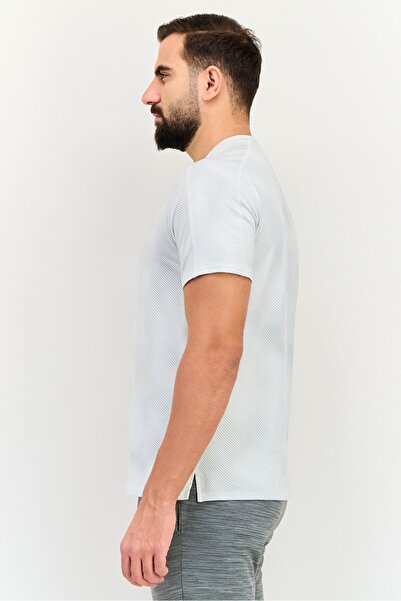 Under Armour Men Sportswear Fit Short Sleeves Training T-Shirt, Multicolor