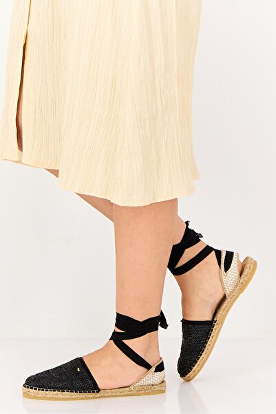 Nine West Women Rayt Espadrilles Tie Closure Flats, Black