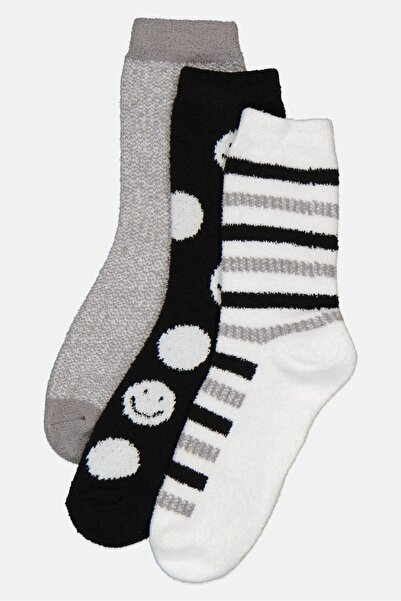 Steve Madden Women 3 Pairs Textured Plush Socks, Multicolor