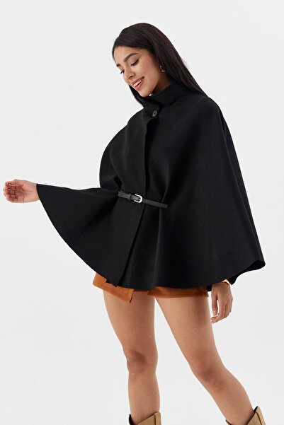 Shopping Shop معطف بانشو بأكمام خفاشية مع حزام أسود