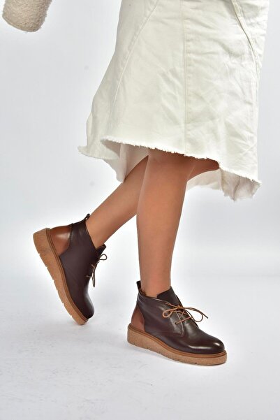 Fox Shoes V555011003 Kahverengi Hakiki Deri Comfort Ortopedik Taban Bağcıklı Kadın Bot