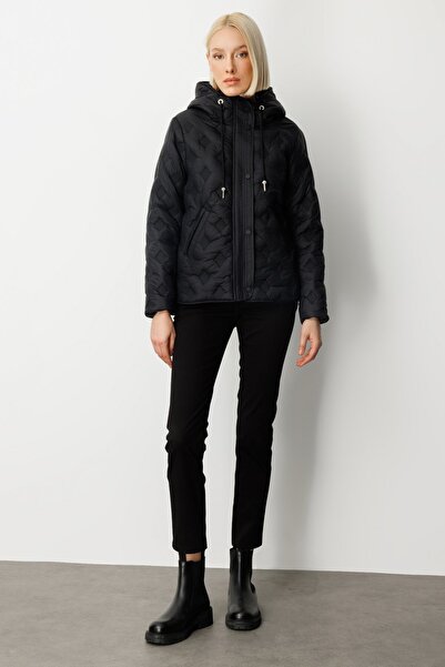 Ekol Kapüşonlu Şişme Mont