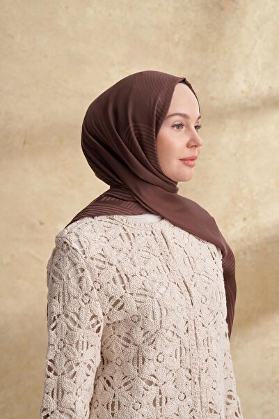 ARMANDA Fiori Jakar Line Pattern Shawl - Bitter Brown