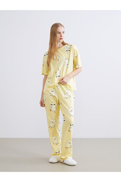 LC Waikiki Crew Neck Patterned Women's Pajamas Set