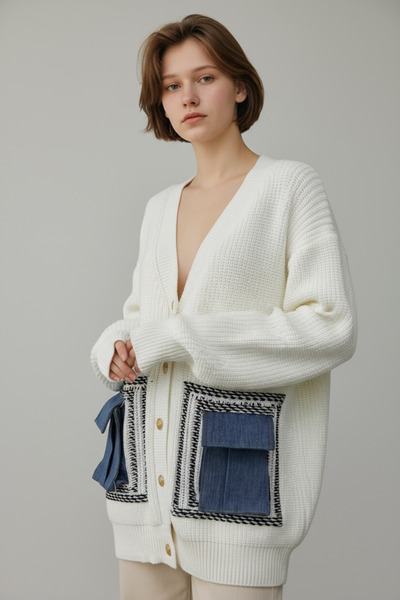 NEWCO كارديجان تريكو كبير الحجم مع جيوب - كارديجان نسائي سميك بأزرار وتفاصيل من الدنيم