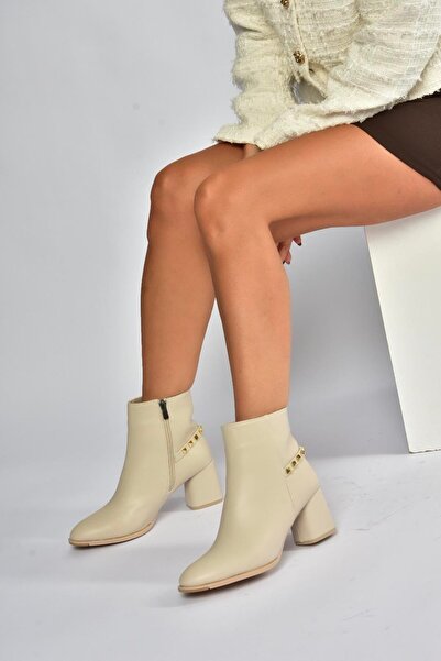 Fox Shoes V848241409 Γυναικείες μπότες με χοντρό τακούνι σε μπεζ χρώμα