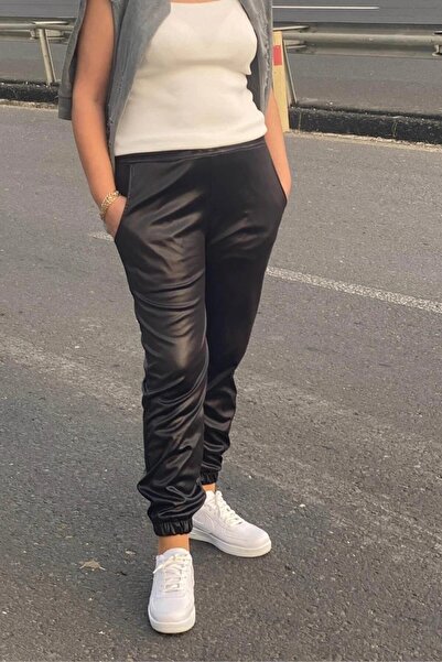 Mia Butik Kadın Siyah Deri Görünümlü Paçası Lastikli Pantolon