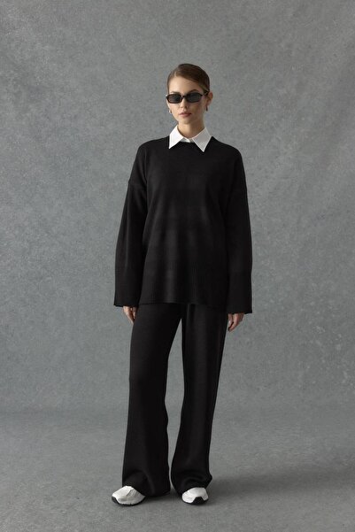 Merve Gültekin طقم تريكو ريبانا جيسيتي باللون الأسود