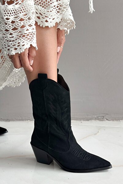 Shoebutik أحذية رعاة البقر النسائية من جلد الغزال الأسود من كارلوس