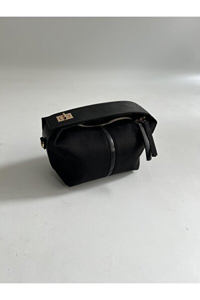 Mia Collection حقيبة يد وكتف نسائية من موديل أدريانا باللون الأسود