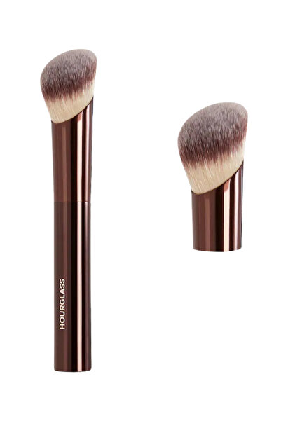 HOURGLASS Пензель для тонального крему Ambient Soft Glow