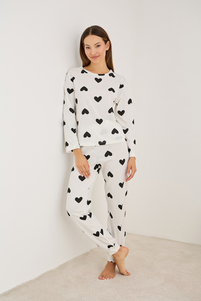 Siyah İnci Σετ πιτζάμες από πλεκτό βαμβάκι με στάμπα με λευκή μαύρη καρδιά7613