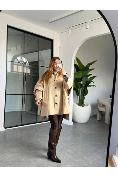 KÜBRA SÖYLEMEZ BOUTİQUE TAŞ KOL DETAYLI SALAŞ TRENÇKOT