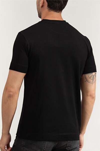 Emporio Armani Men's Delicacy Processed Logo Short Sleeve Crew Neck Cotton Black T-Shirt Em002832 Af12955-Uc001