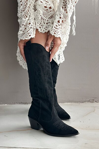 Shoebutik Γυναικείες καουμπόικες μπότες με βολάν μαύρο σουέντ