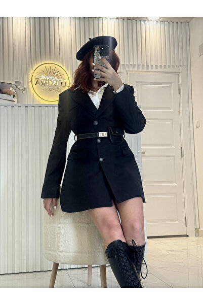 Lumira byMelisa Kemerli Çanta Aksesuarlı Siyah Blazer Ceket Elbise