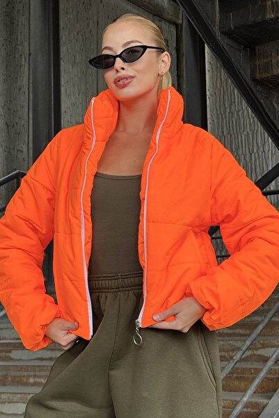 VAGGON Women's Orange Stone Detailed Back Patterned Stand Collar Puffer Jacket Vs01302