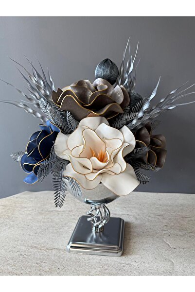 Luvienn Yapay Çiçekli Gümüş Kare Ayaklı Vazo Aranjmanı-Masa Çiçeği