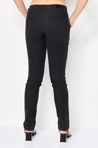 Lacoste Women Slim Fit Textured Stretchable Corduroy Pants, Black