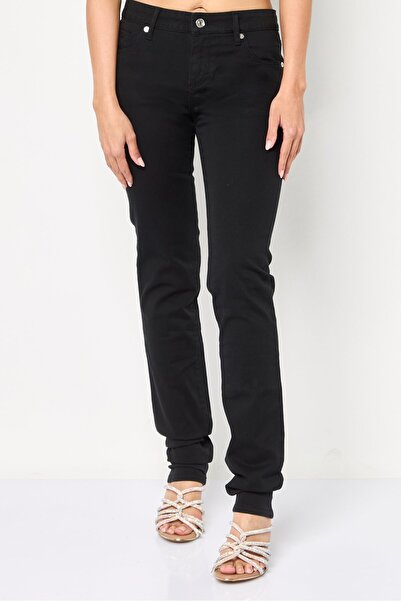 Lacoste بنطلون جينز نسائي ضيق قابل للتمدد، أسود