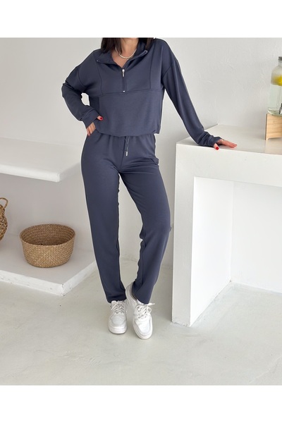Gugus Women's Half-Zip Model Elastic Waist Narrow Leg Sweatpants Set