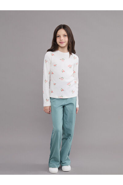 LC Waikiki Μοντέρνα προϊόντα από το Freezen Store |   Μπλουζάκι για κορίτσια με λουλούδια με λαιμόκοψη