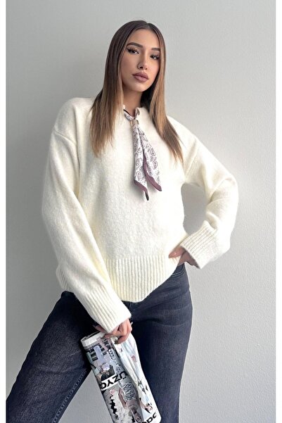 fujya Soft Textured Knit Sweater with Scarf Collar