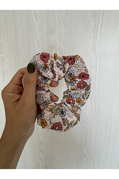 White Alamode Flower Patterned Gift Bag Bagel Buckle and Bow Buckle Set