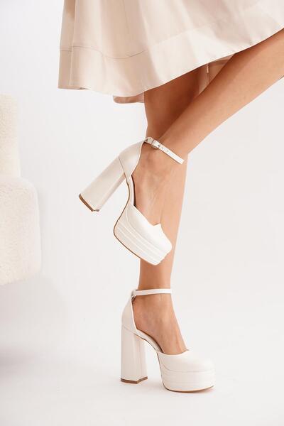 Moda Pie Marlowe Blunt Toe Platform Heeled Shoes Skin