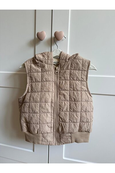 Luna Kids Store Unisex Çocuk Şapkalı Fermuarlı Kapitone Bej Yelek