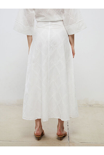 LC Waikiki Vizyon Yeni Sezon Standart Fit Ajurlu A Kesim Brode Etek