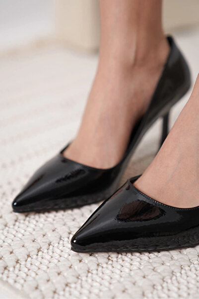 TB Terzi Bey Zelena Women's Black Wrinkled Patent Leather Stiletto