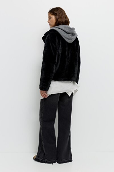 Pull & Bear Short faux fur coat