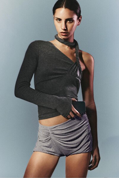 Pull & Bear Mini drapeli taşlı şort