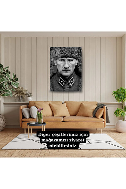 Glit Glass Atatürk Askeri Üniformalı Siyah Beyaz Fotoğraf Temperli Cam Tablo