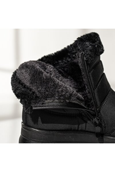 BMoD Women's black quilted fabric boots with a zipper MOD10465